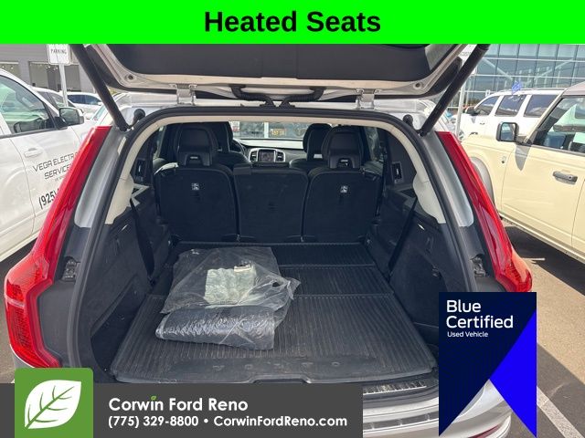 2018 Volvo XC90 T6 Momentum photo 2