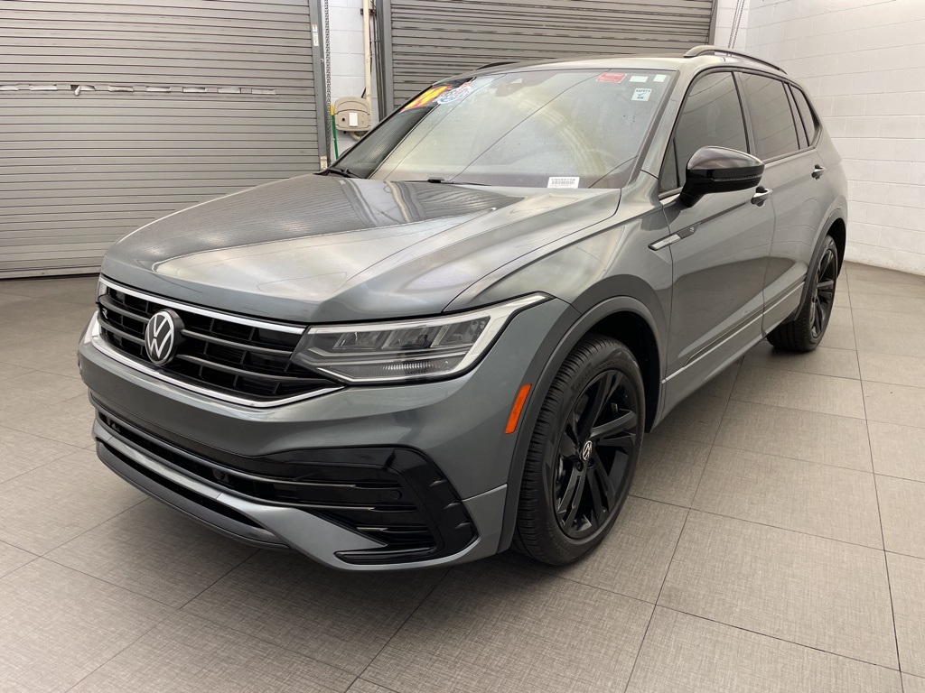 3VVCB7AX8RM099013