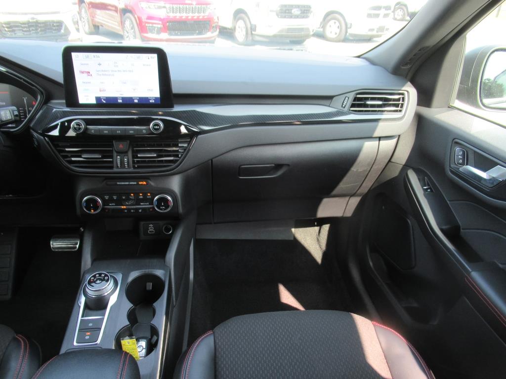 2024 Ford Escape ST-Line photo 15