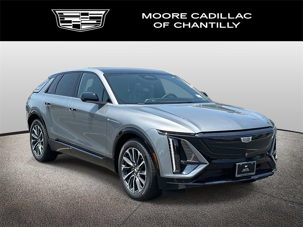 2025 Cadillac LYRIQ Sport 2's photo