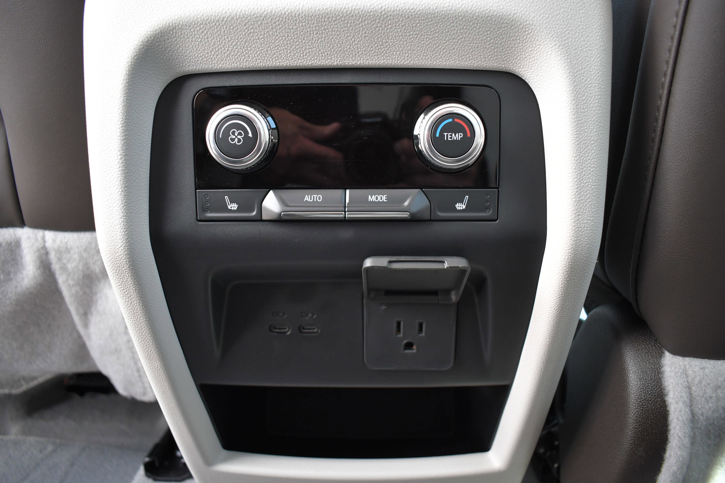 2024 Gmc Acadia Denali photo 34