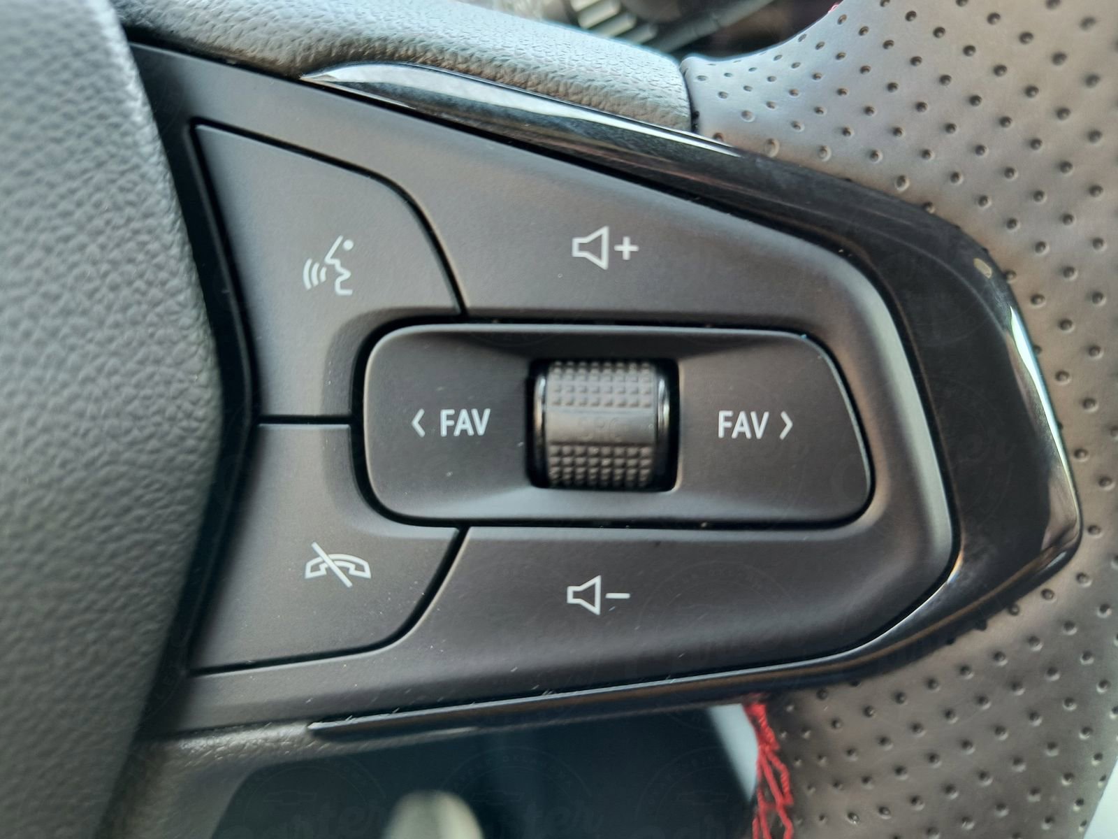 2026 Chevrolet Trax photo 18