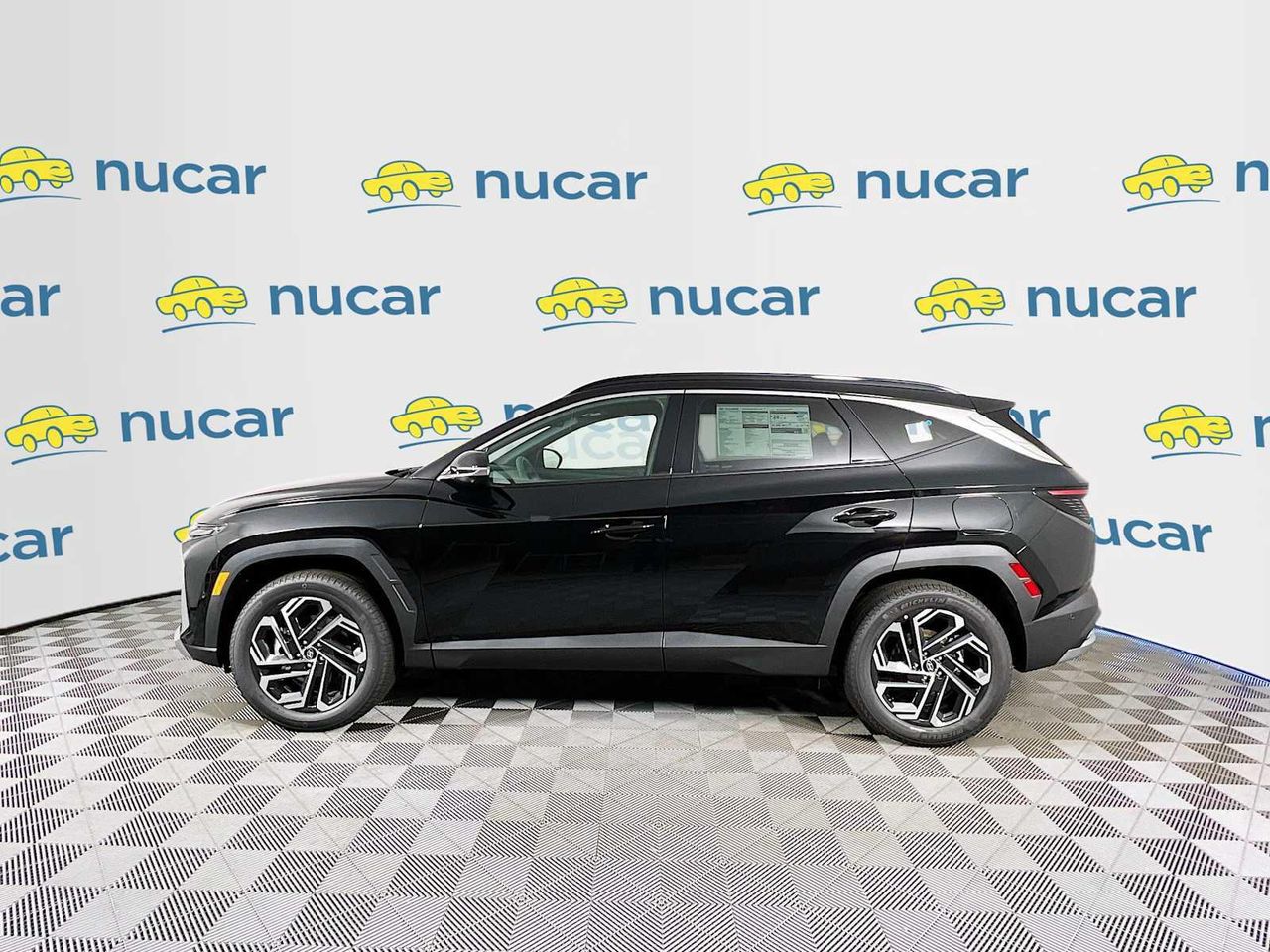 2025 Hyundai Tucson Limited photo 2