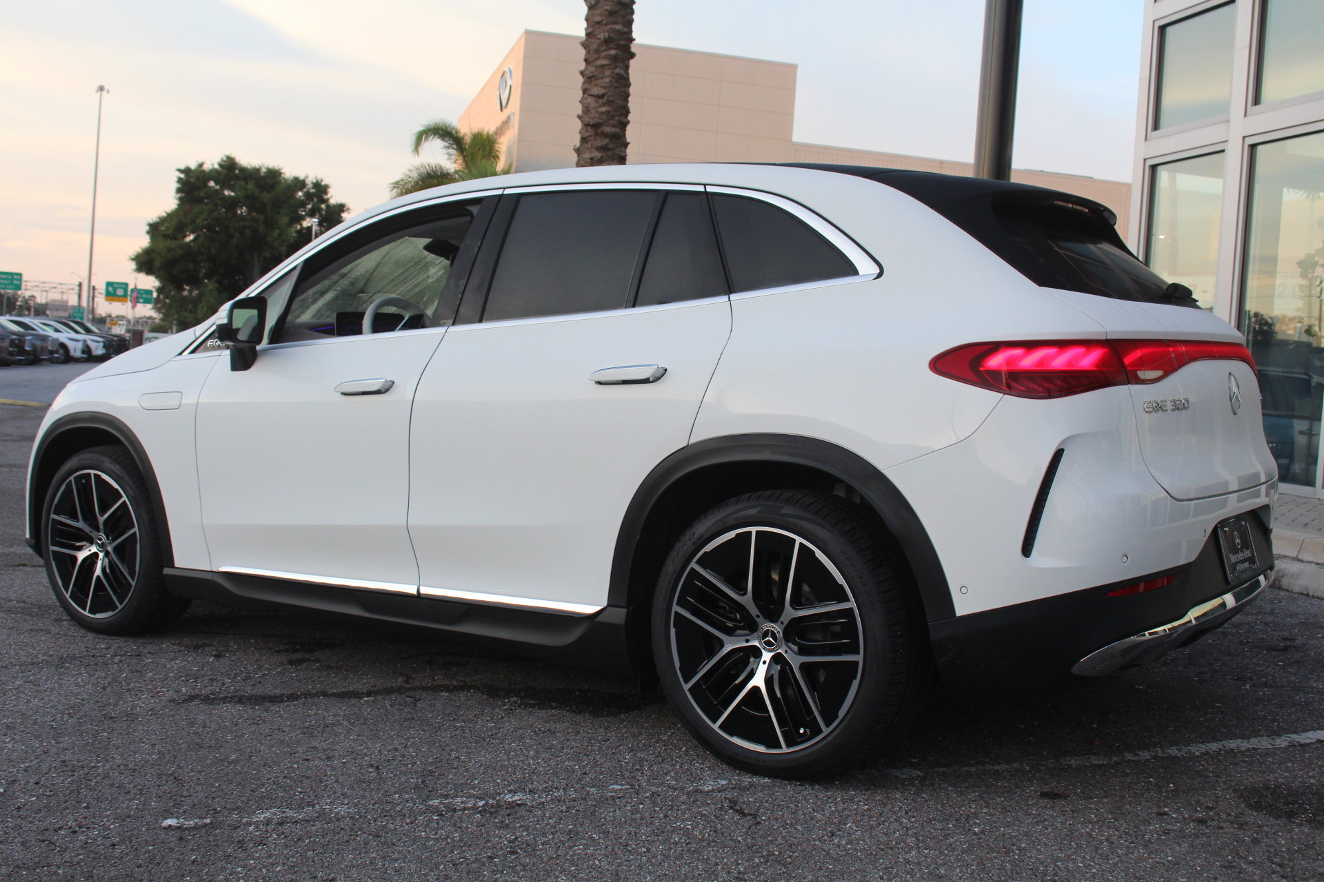 2026 Mercedes Benz EQE SUV 4MATIC photo 4