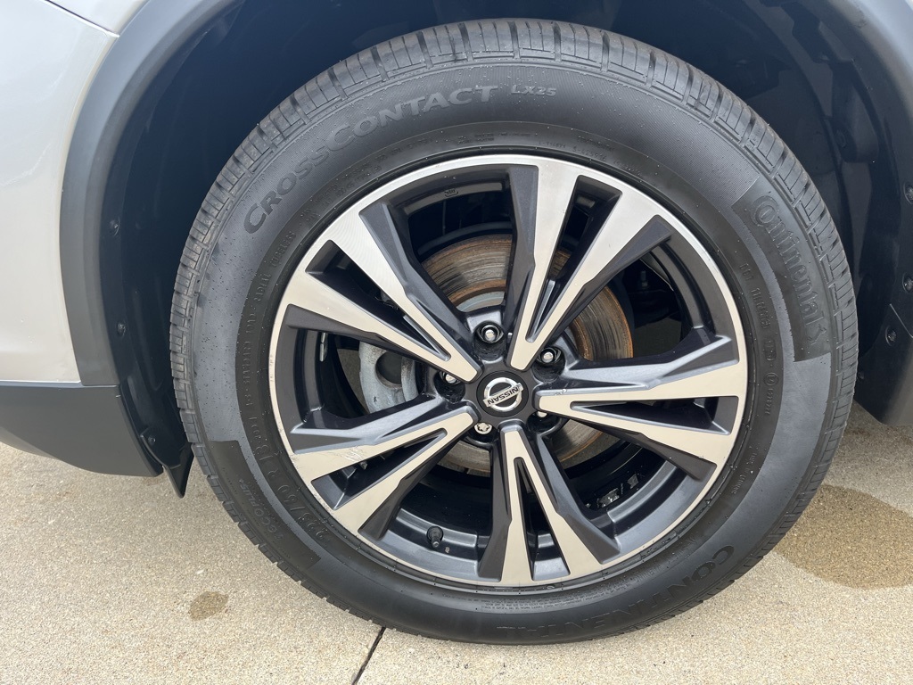 2018 Nissan Rogue SL photo 13