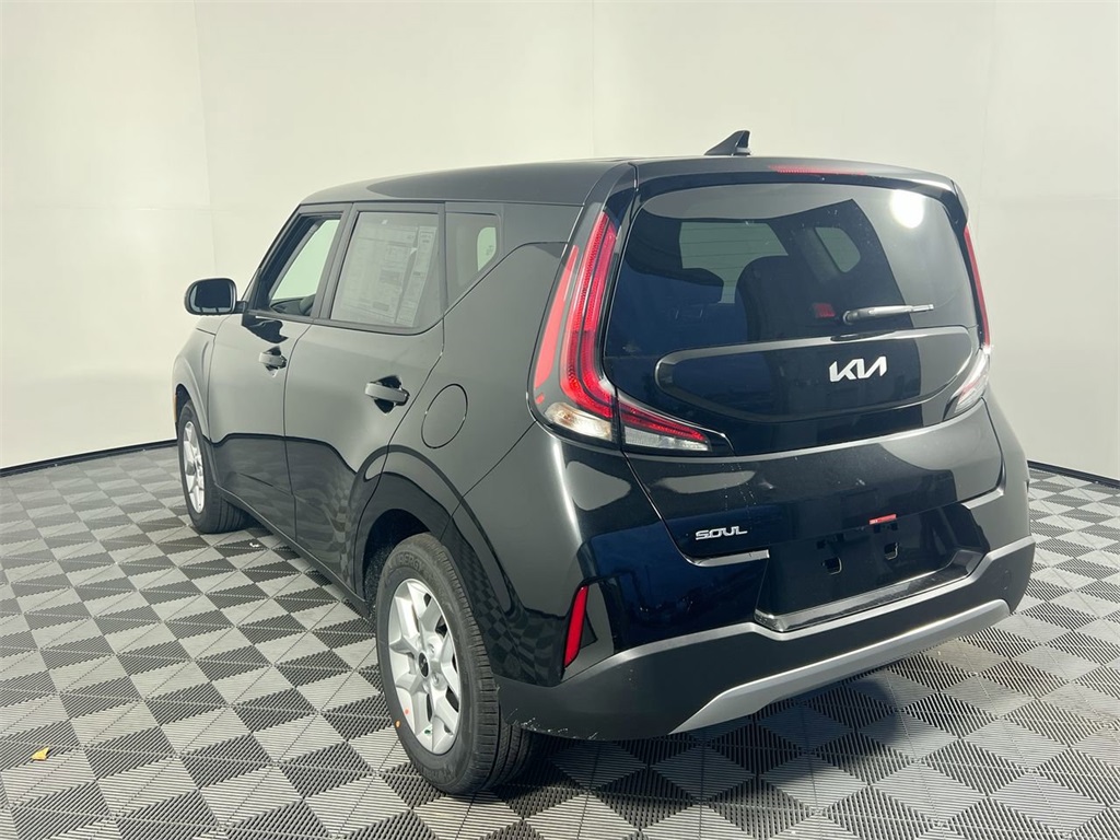 2025 Kia Soul S photo 4