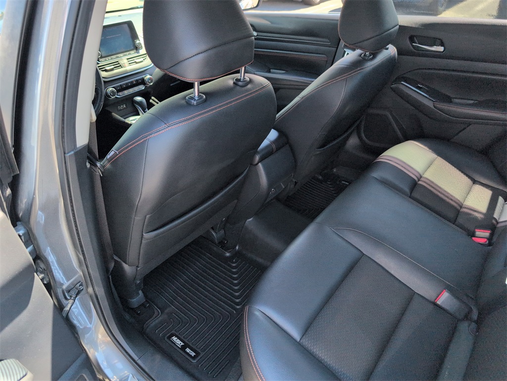 2019 Nissan Altima 2.5 SR photo 11