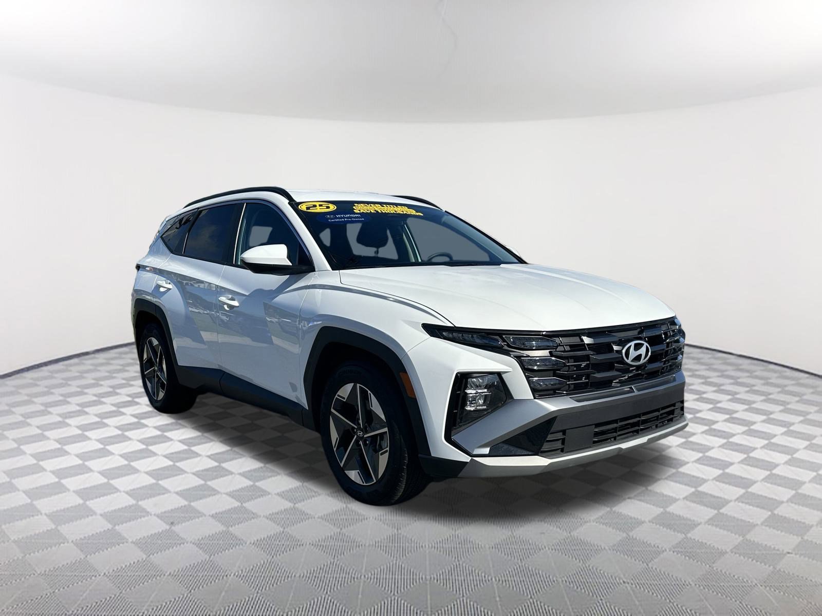 2025 Hyundai Tucson SEL photo 3