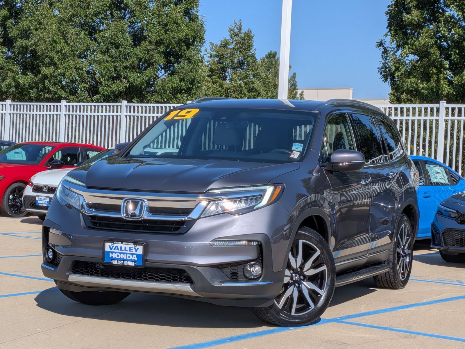 2019 Honda Pilot Touring photo 2