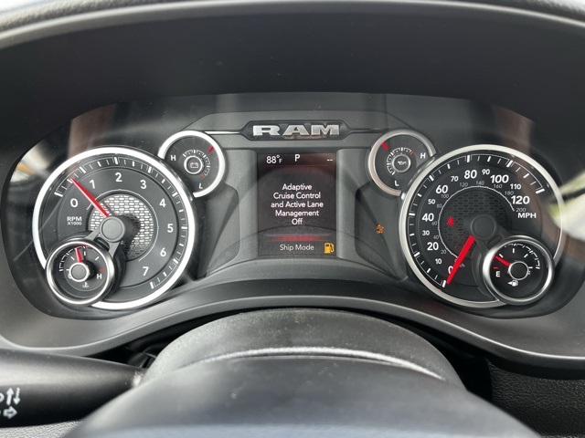 2025 Ram 1500 Tradesman photo 8