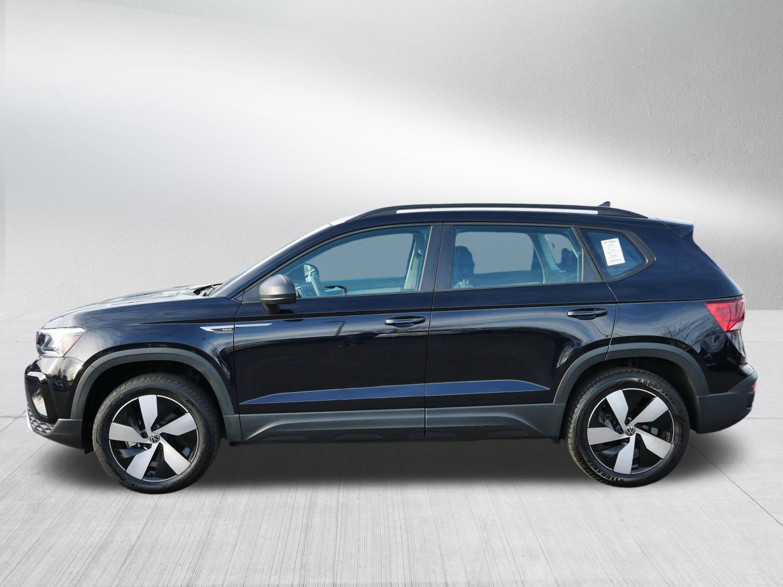 2024 Volkswagen Taos S photo 4