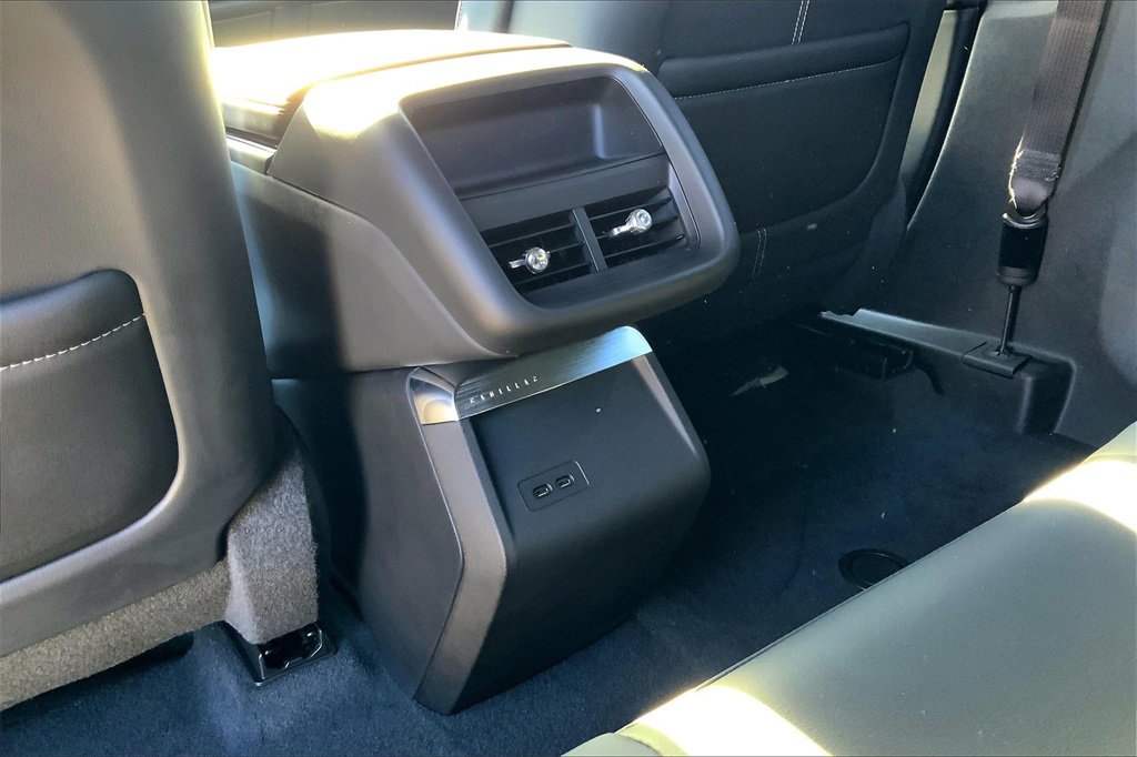 2025 Cadillac Lyriq Sport photo 16