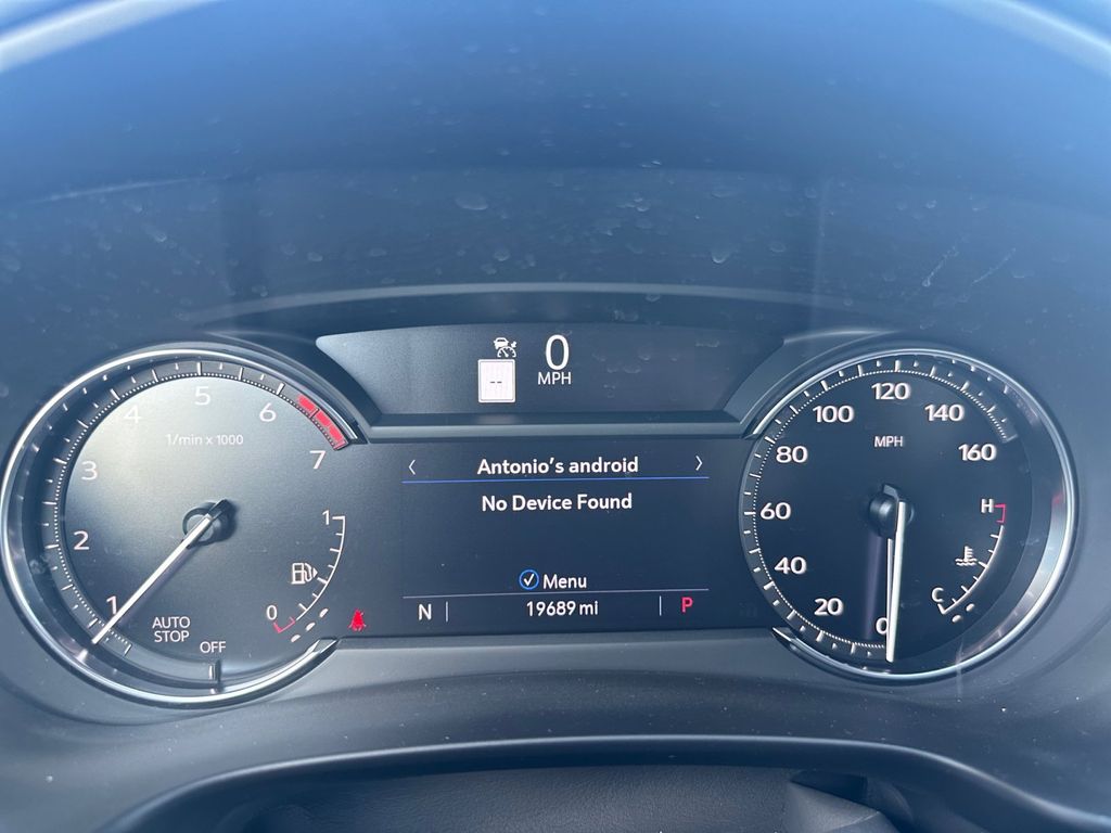 2023 Cadillac XT4 Premium Luxury photo 9