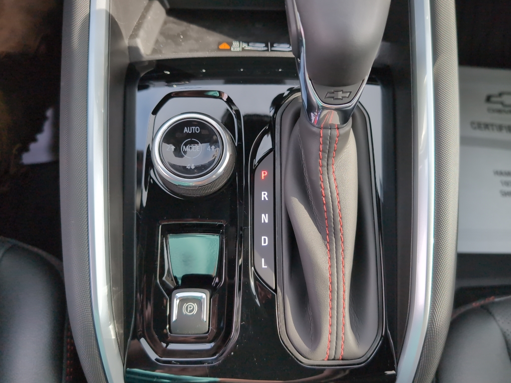 2025 Chevrolet Colorado Z71 photo 17