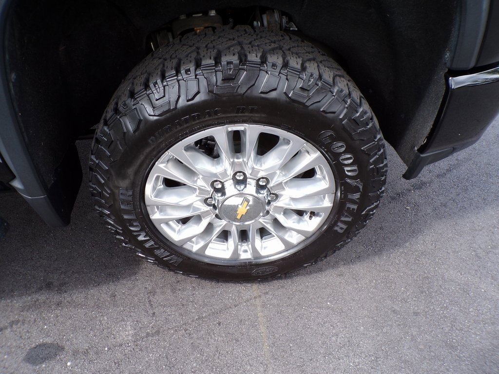 2022 Chevrolet Silverado 3500HD High Country photo 22