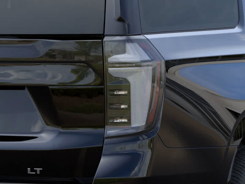 2025 Chevrolet Suburban LT photo 11