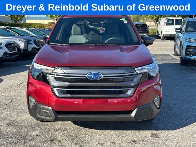 2025 Subaru Forester Premium photo 2