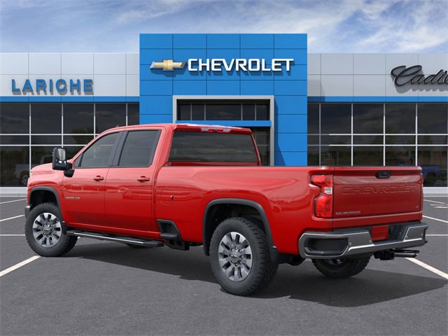 2025 Chevrolet Silverado LT photo 3