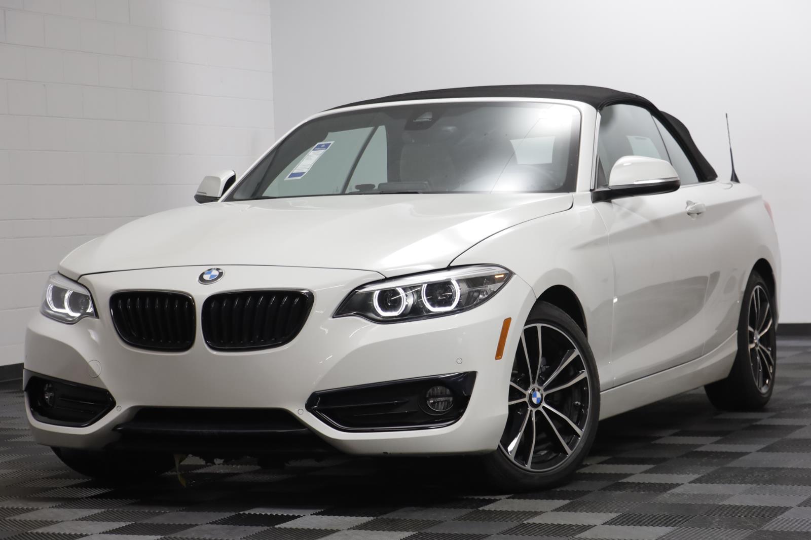 2020 BMW 2 Series 230i's photo