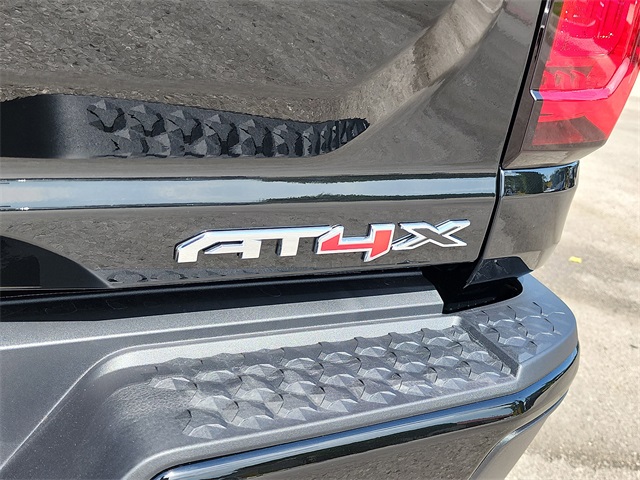 2026 Gmc Canyon AT4X photo 4