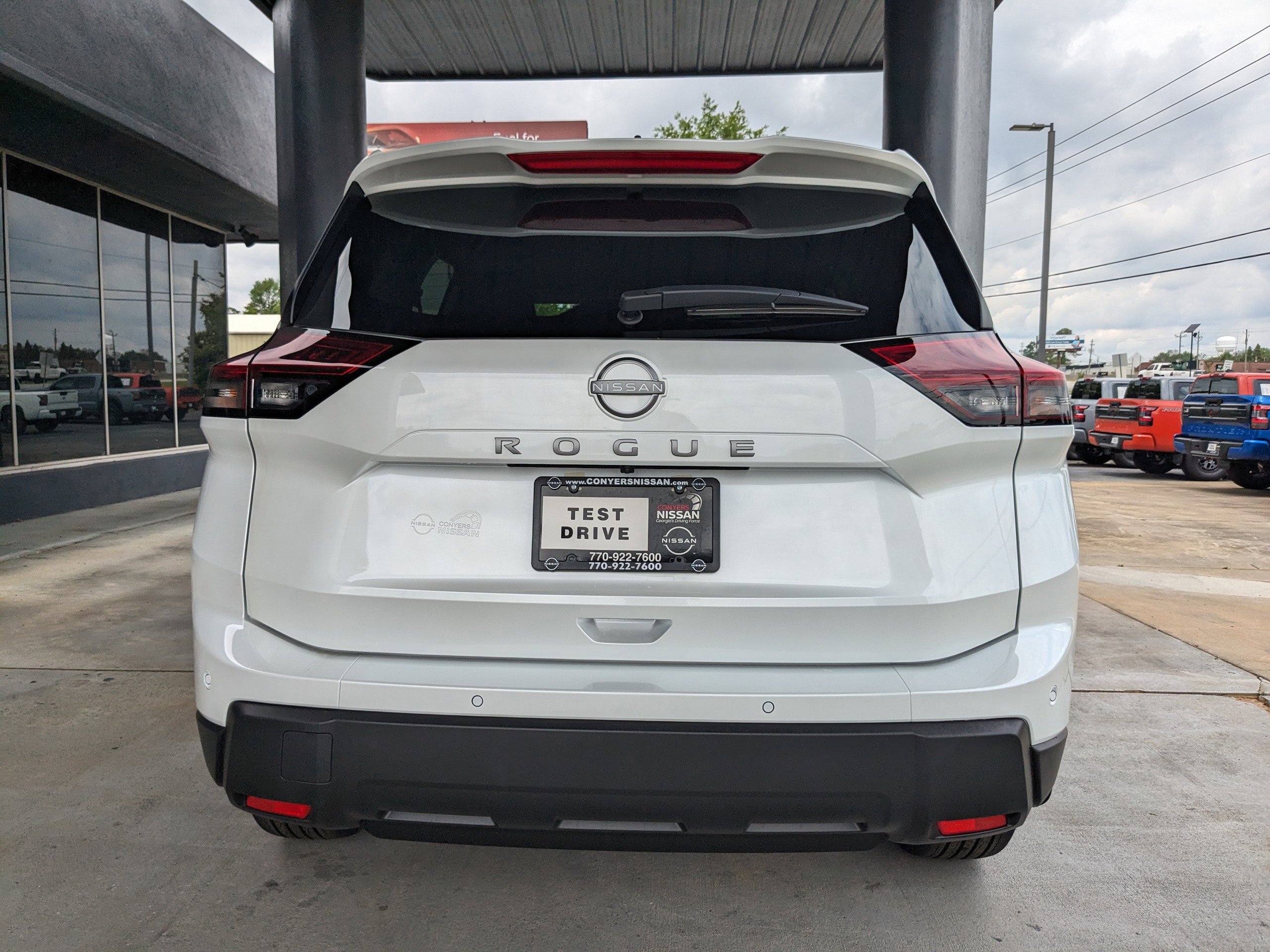 2025 Nissan Rogue S photo 3