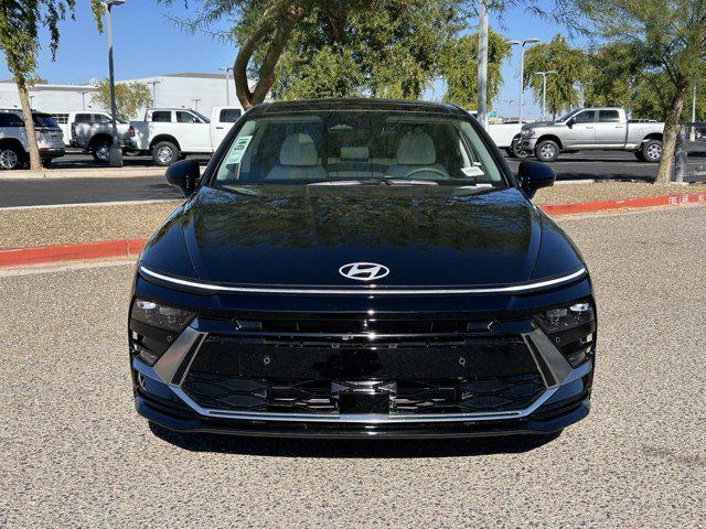 2025 Hyundai Sonata Hybrid Limited photo 3
