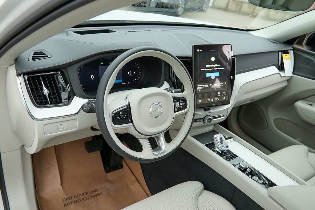 2026 VOLVO XC60 - Image 11