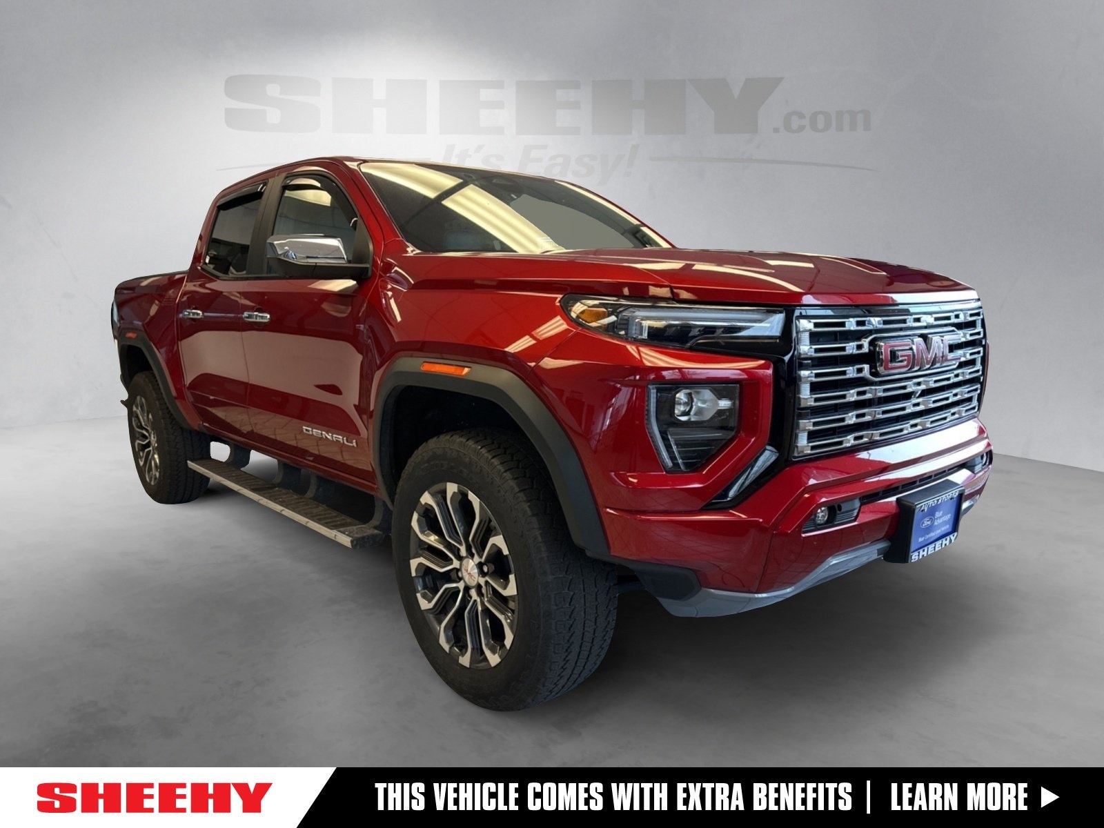 2024 GMC Canyon Denali's photo