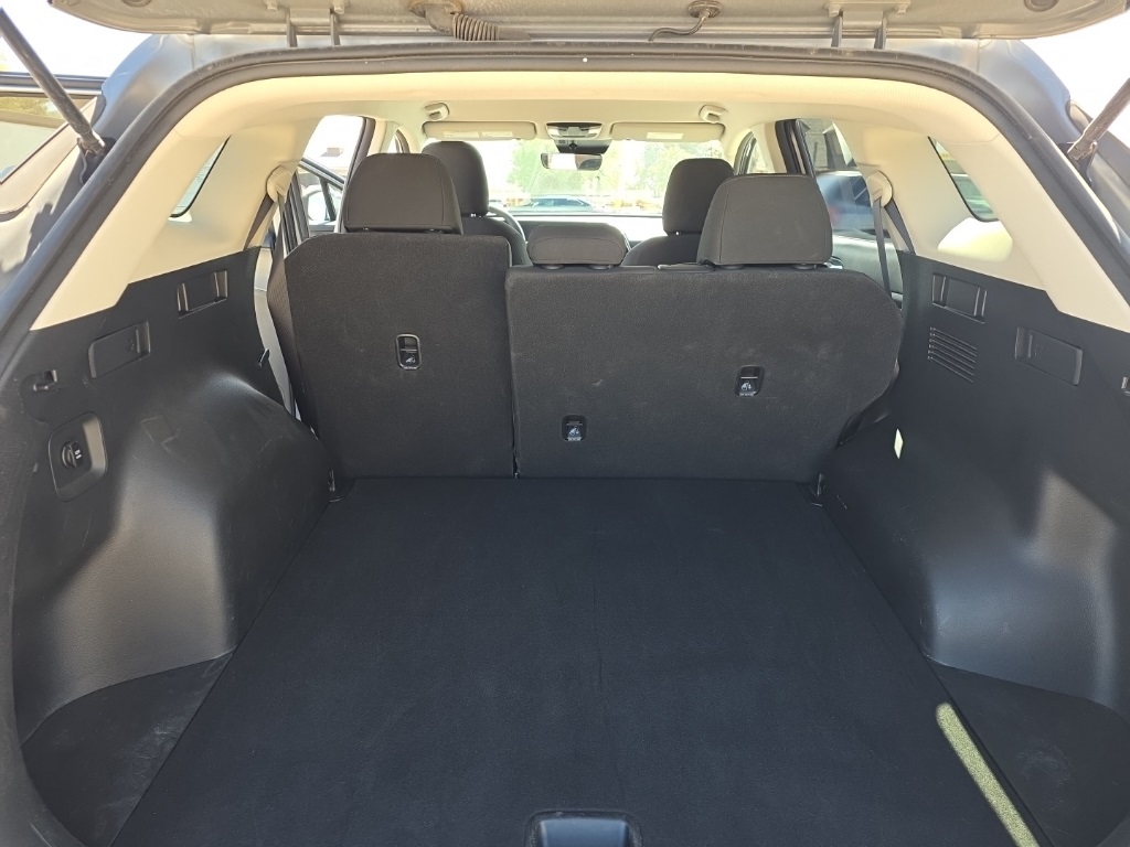 2024 Kia Sportage LX photo 8