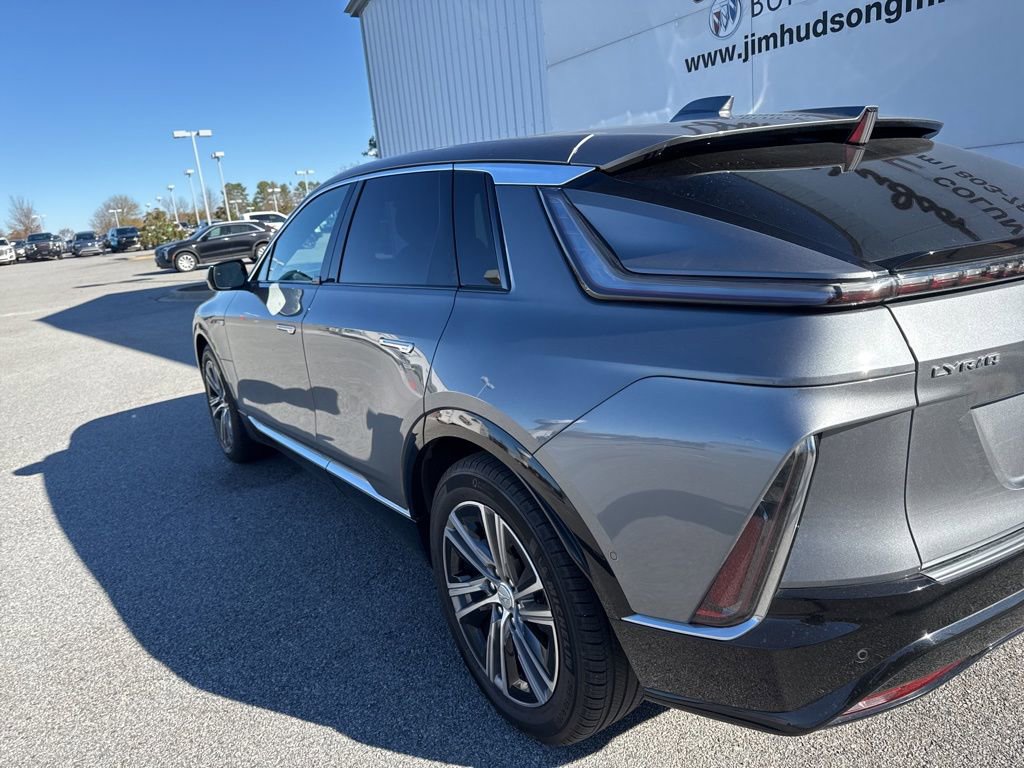 2023 Cadillac Lyriq Luxury photo 4