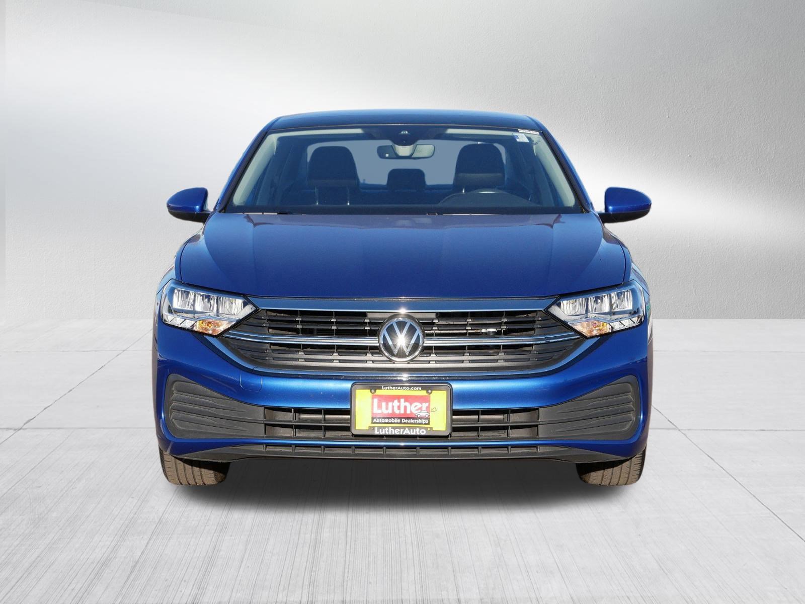 3VW7M7BU9NM013763