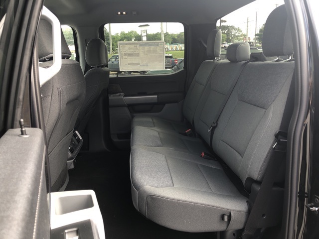 2025 Ford F-150 Lightning XLT photo 23