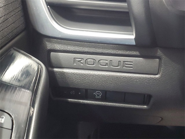 2023 Nissan Rogue S photo 12