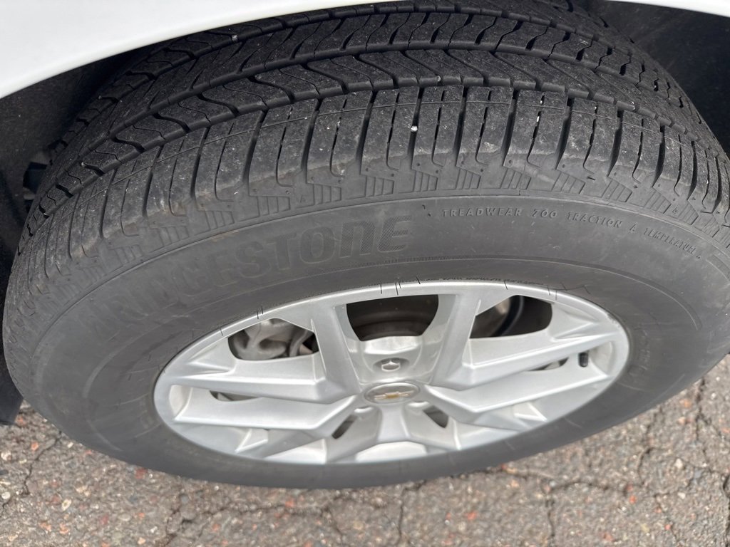 2024 Chevrolet Equinox LT photo 14
