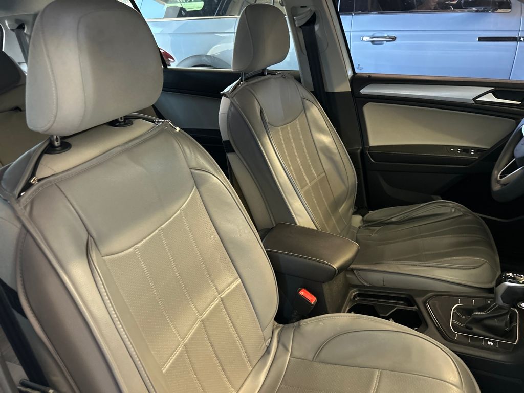 2022 Volkswagen Tiguan S photo 10