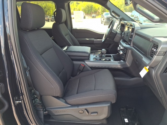2025 Ford F-150 XLT photo 28