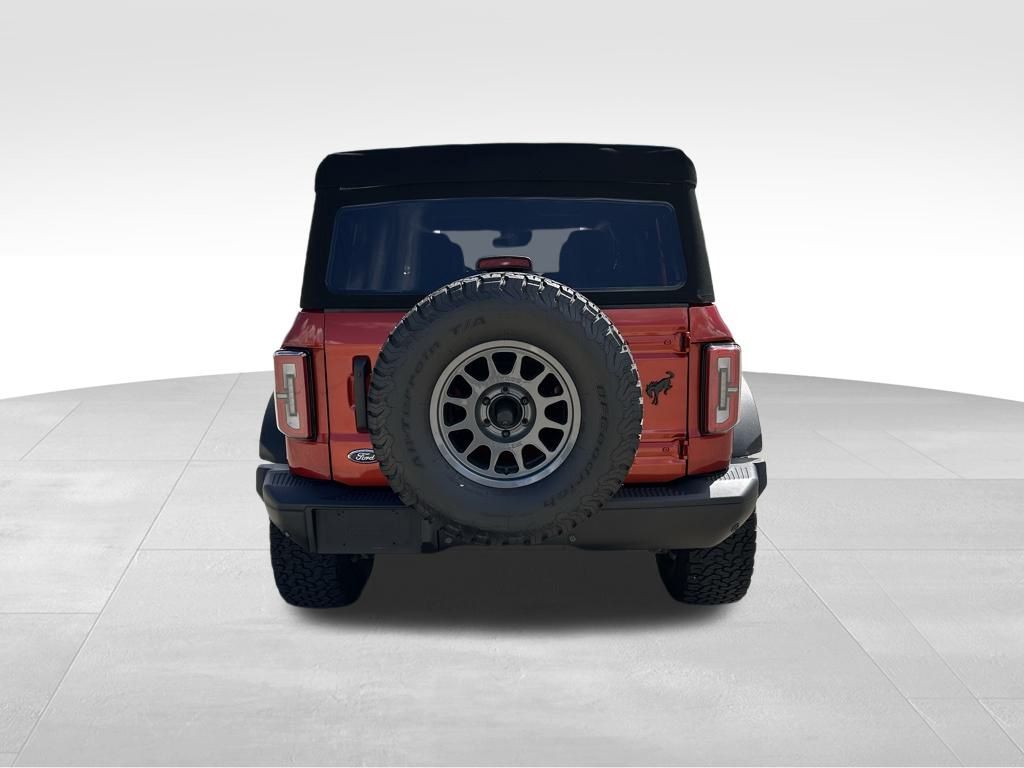 2022 Ford Bronco Badlands photo 2