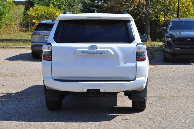 2024 Toyota 4Runner SR5 4WD photo 3