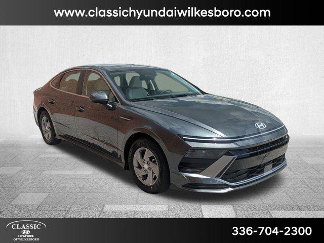 2025 Hyundai Sonata SE photo 3