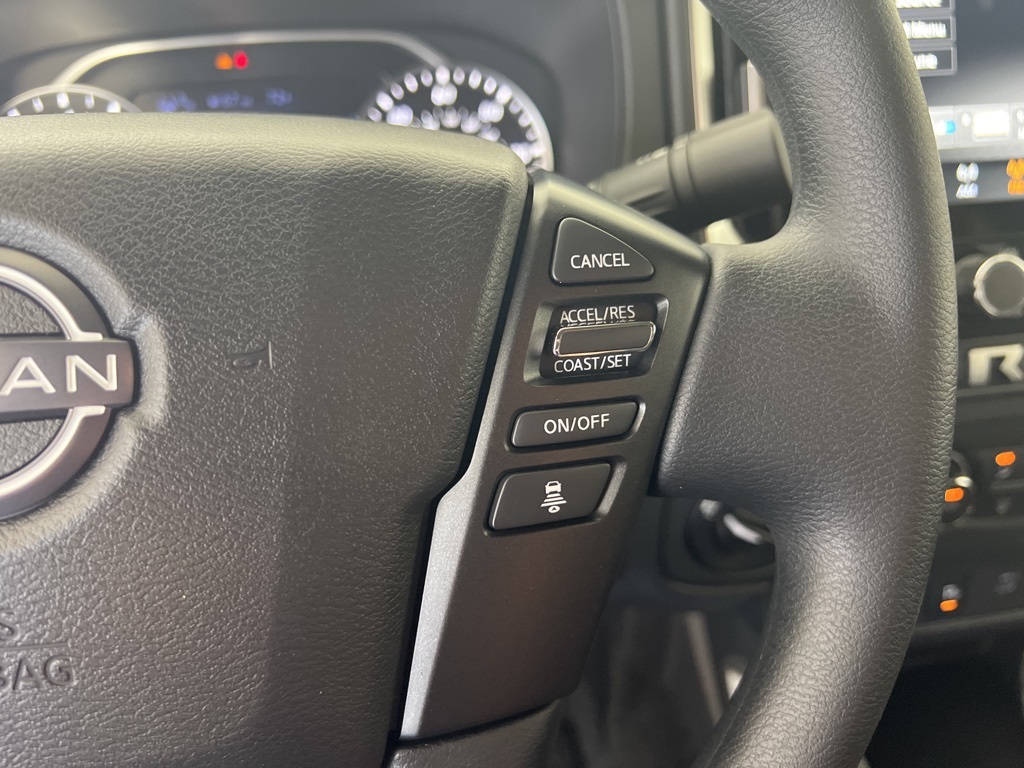 2025 Nissan Frontier SV photo 15
