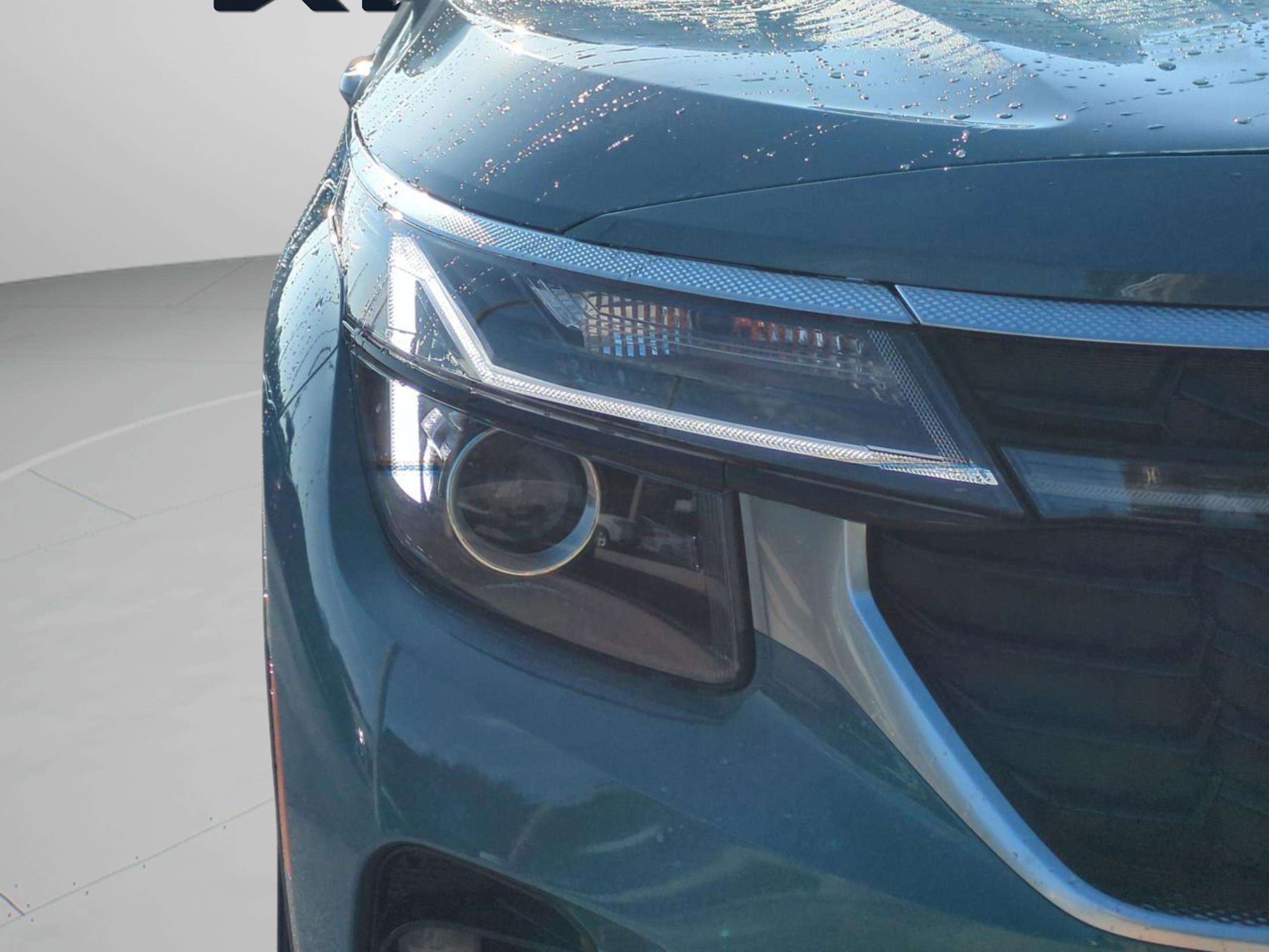 2026 Kia Seltos EX photo 11