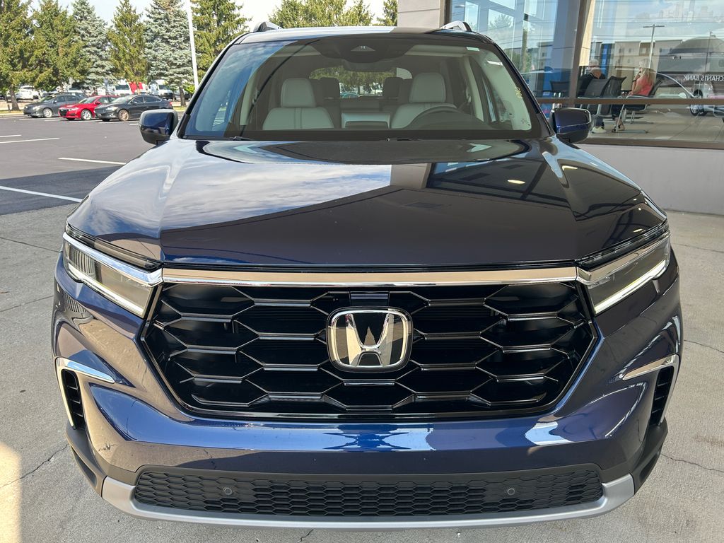 2025 Honda Pilot Touring photo 7