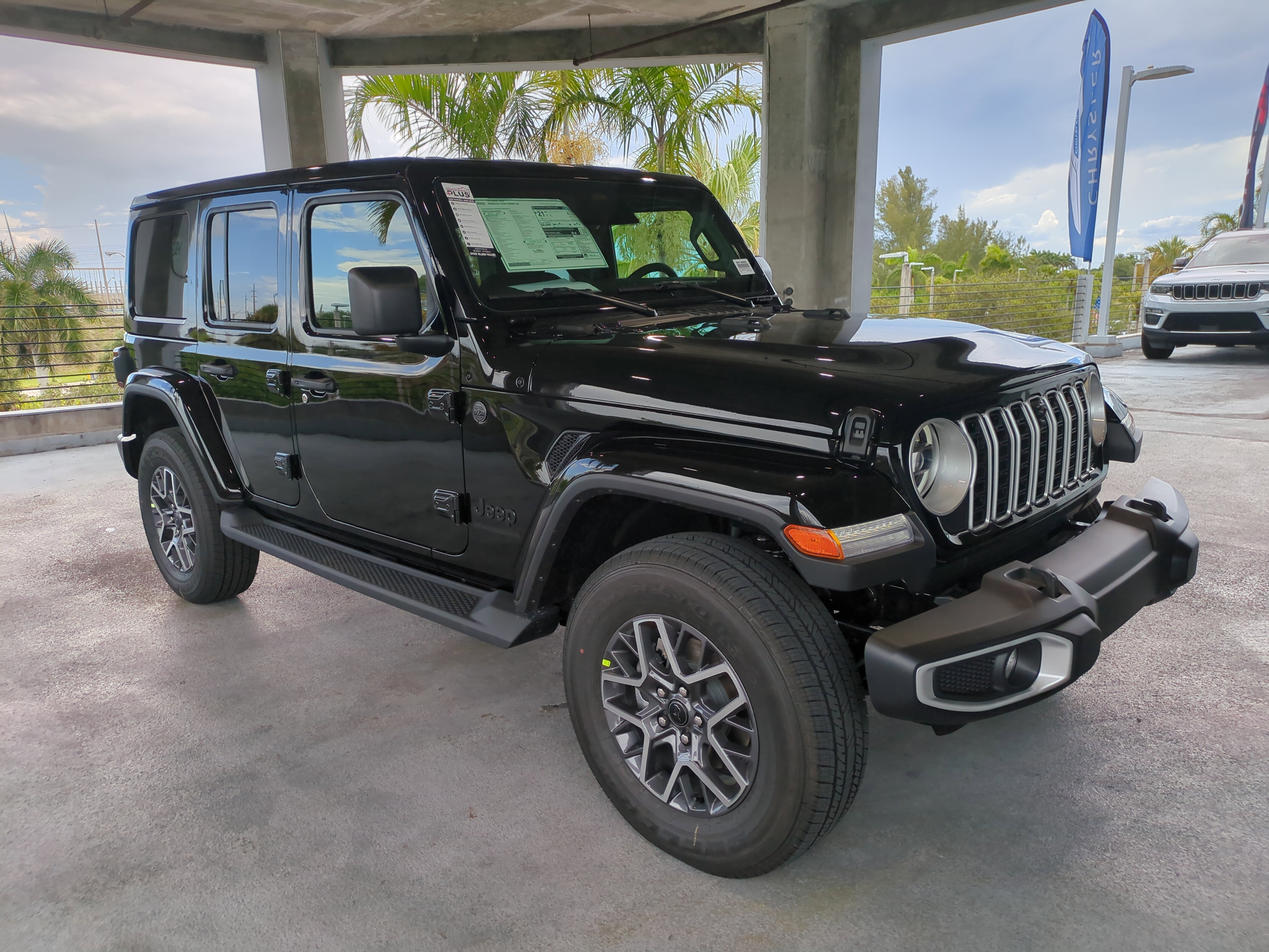 2025 Jeep Wrangler 4-Door Sahara's photo