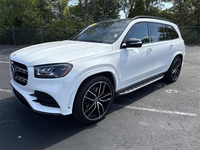 2022 Mercedes Benz GLS 450 4MATIC photo 3