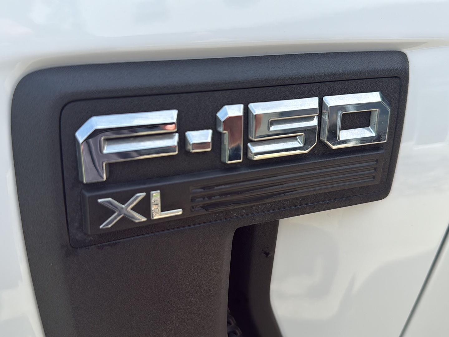 2022 Ford F-150 FX4 photo 16