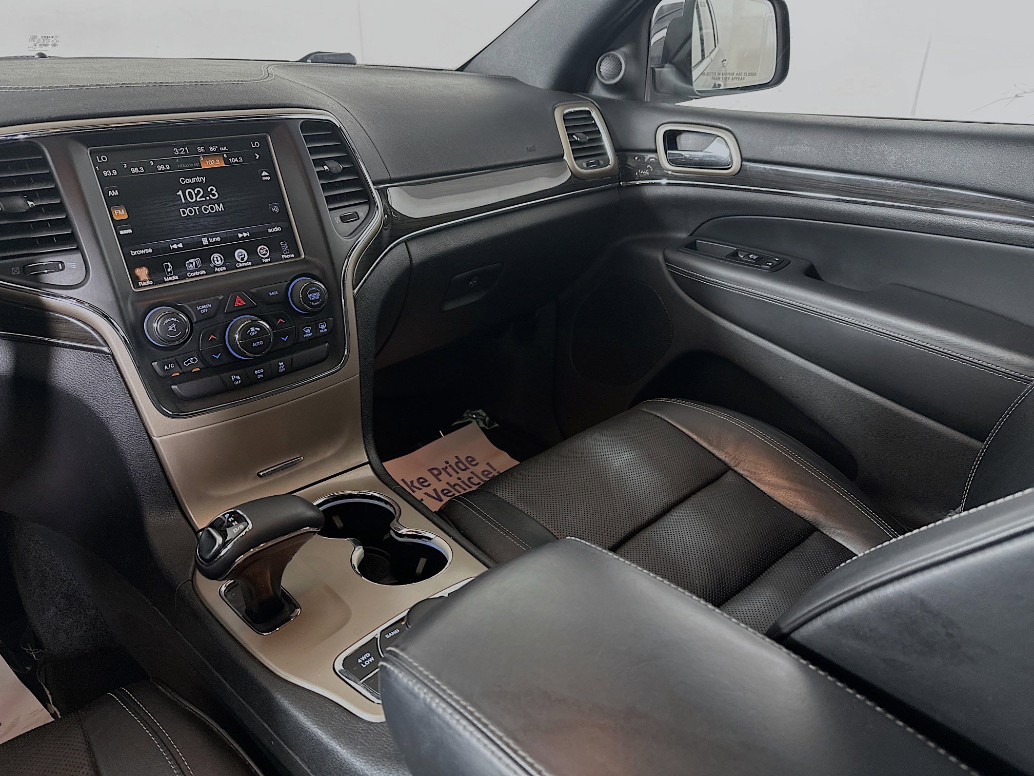 2015 Jeep Grand Cherokee Overland photo 21