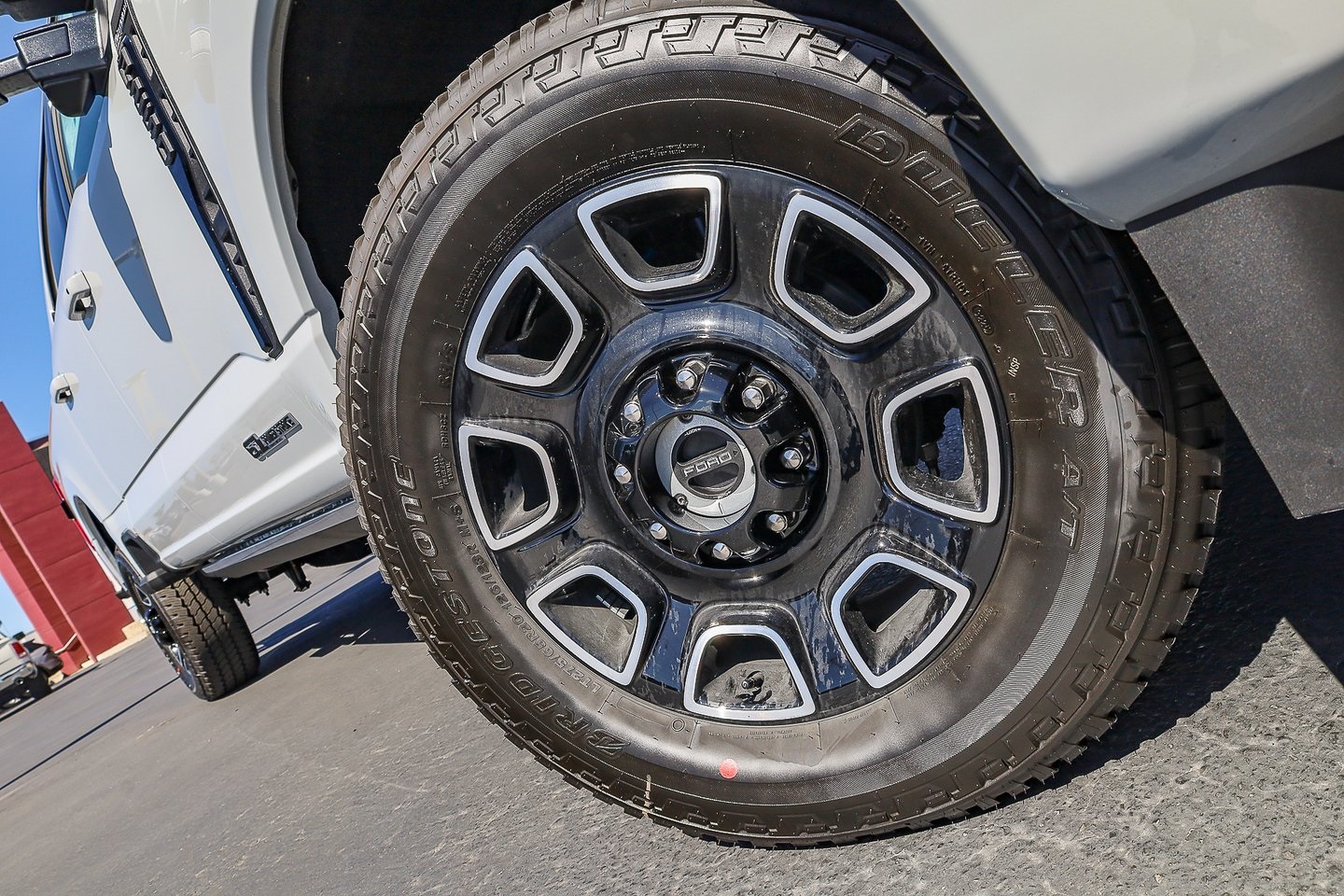 2026 Ford F-250 Platinum photo 2