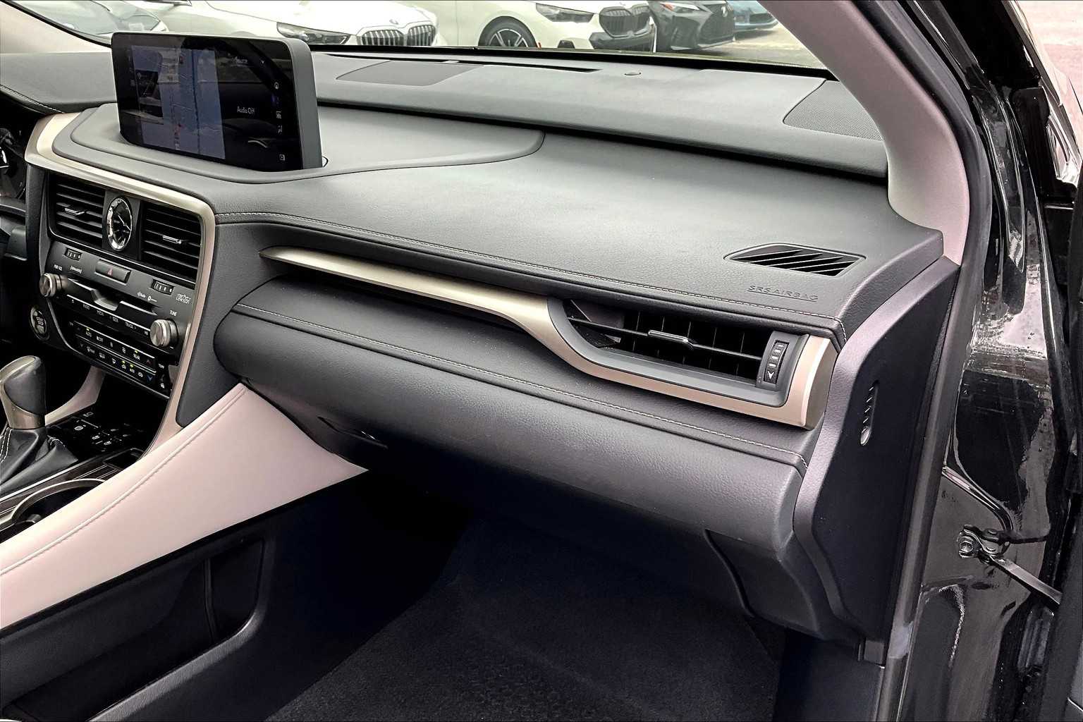 2021 Lexus RX Luxury AWD photo 17