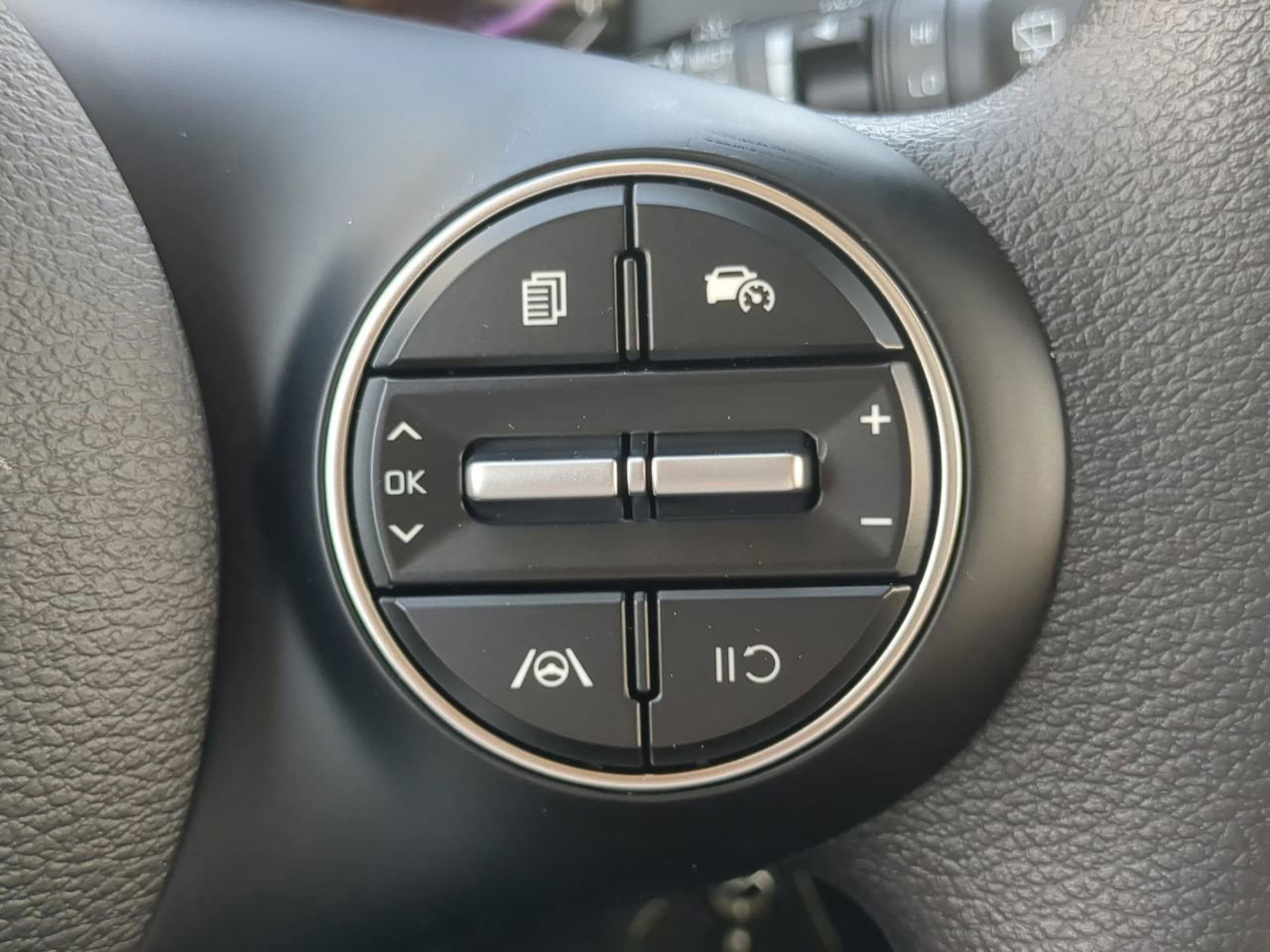 2025 Kia Soul LX photo 25