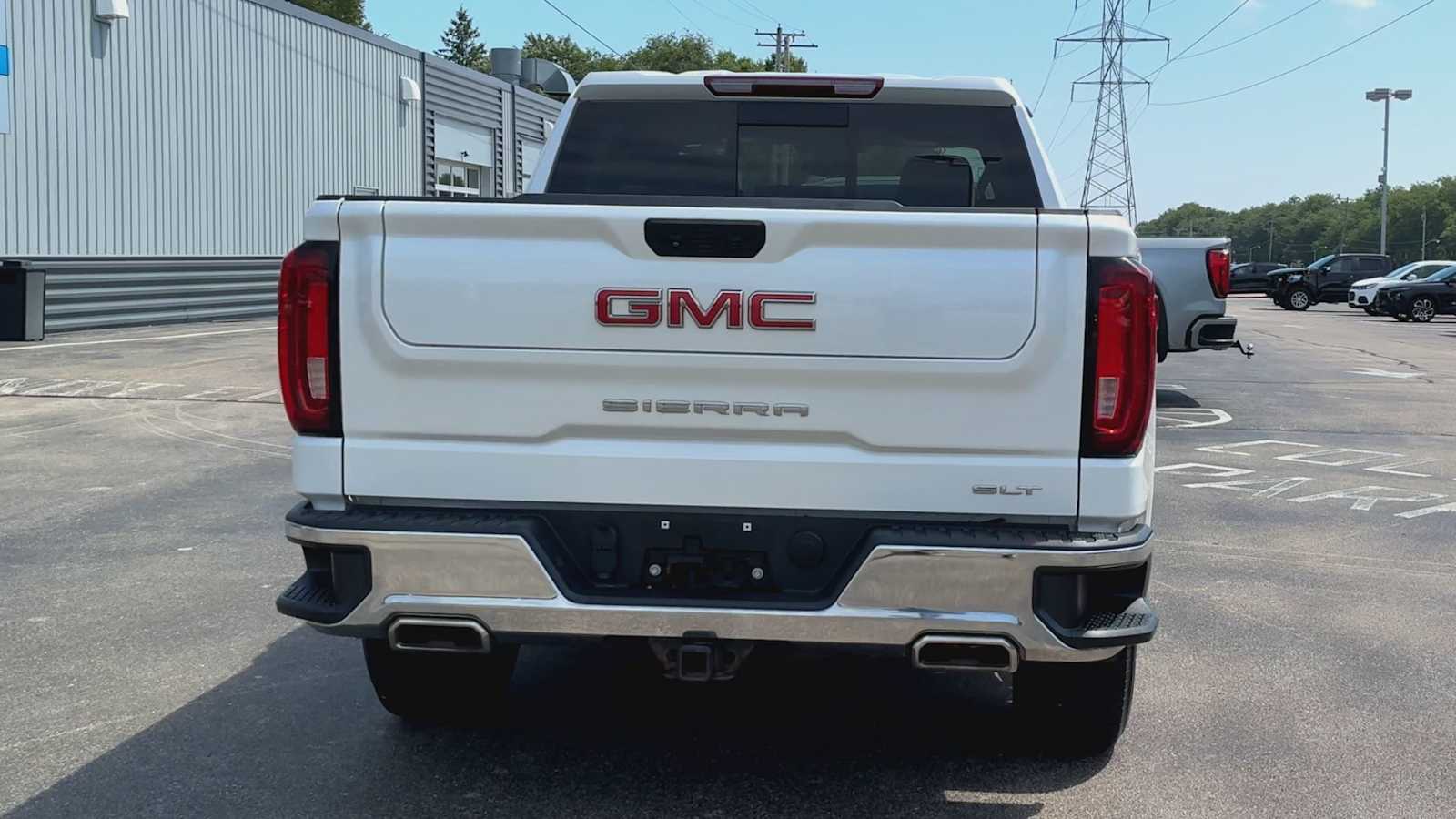 2022 Gmc Sierra 1500 SLT photo 3